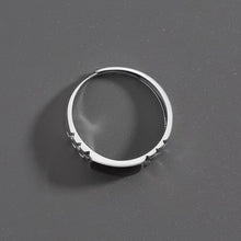Load image into Gallery viewer, Simple Adjustable Checkerboard Men's Ring Black Resin Geometric Vintage Band Elegant And Fashionable Plated Ring
