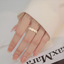 Load image into Gallery viewer, Sweet Adjustable Daisy Flower Resin Ring for Women Spring Summer Pastel Open Ring Minimalist Style Gift for Girls friends