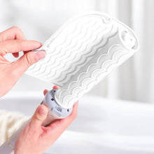 Load image into Gallery viewer, Hairdressing Tools Straighteners Silicone Insulation Pads Curling Irons Insulation Covers Hair Salons Splints Anti Scalding Pads