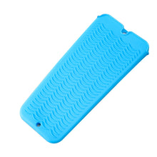 Load image into Gallery viewer, Silicone Curling Iron Insulation Bag Straight Hair Dressing Storage Straight Hair Stick Anti Scald Bag Portable Beauty Tools