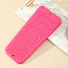Load image into Gallery viewer, Silicone Curling Iron Insulation Bag Straight Hair Dressing Storage Straight Hair Stick Anti Scald Bag Portable Beauty Tools