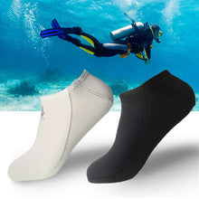 Load image into Gallery viewer, 1Pair 3MM Super Elastic Diving Short Socks Anti-Slip Keep Warm Neoprene Beach Socks Used With Flippers Diving Equipment