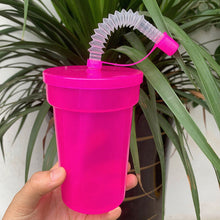 Load image into Gallery viewer, Rainbow Color Straw Cups Reusable Spill-Proof Drinking Cups with Lids and Straws for Birthday Party Xmas Juice Mug Water Bottle