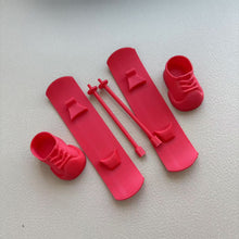 Load image into Gallery viewer, For 17cm Labubu Dolls Snowboard Cute Plastic Skiing Shoes Ski Pole for Dolls Macaron Dolls Toy Glasses Accessories