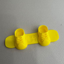 Load image into Gallery viewer, For 17cm Labubu Dolls Snowboard Cute Plastic Skiing Board for Dolls Macaron Dolls Toy Glasses Accessories