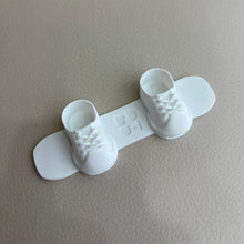 Load image into Gallery viewer, For 17cm Labubu Dolls Snowboard Cute Plastic Skiing Board for Dolls Macaron Dolls Toy Glasses Accessories