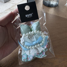 Load image into Gallery viewer, For 17cm Labubu Necklace Bow Doll Children Dress Headwear Overalls T-shirt Sweater Hat Set Cartoon Messenger Bag