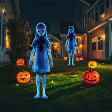 Load image into Gallery viewer, Halloween Twin Ghosts Stakes Creepy Iron Phantoms Horror Movie Style Wraiths Weatherproof Outdoor Scary Garden Yard Halloween Decor
