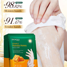 Load image into Gallery viewer, 1/5pcs Vitamin E Hand Mask Honey Nourishing Intense Moisturizing Cracked Skin Repair Silky Smooth Hands Glove Mask Anti-Aging Overnight Hand Treatment