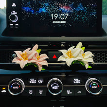 Load image into Gallery viewer, Car Air Outlet Perfume Clip Lily Shape Car Air Freshener Peach Blossom Aroma Diffuser Car Decoration Accessories Fresh Air