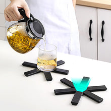 Load image into Gallery viewer, Foldable Insulation Pad Pot Mat Dish Placemat Coaster Folding Heat Insulation High Temperature Pots and Pans Kitchen Gadgets