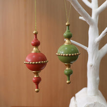 Load image into Gallery viewer, Christmas Tree Wood Ornaments Acorn Star Shape Hanging Rustic Christmas Ornaments Window Display Decor Christmas Crafts Gift Decor