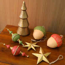 Load image into Gallery viewer, Christmas Tree Wood Ornaments Acorn Star Shape Hanging Rustic Christmas Ornaments Window Display Decor Christmas Crafts Gift Decor