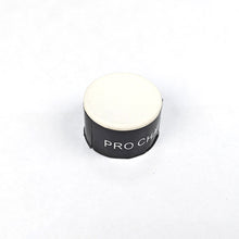 Load image into Gallery viewer, 1PC Round Pool Cue Chalk With Transparent Storage Box Enhanced Friction Oily Chalk For Snooker Black Ball 8 Billiard Supplies
