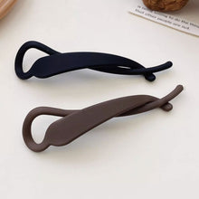 Load image into Gallery viewer, Simple and Fashionable Hair Cip Banana Clip Vertical Clip Resin Hair Clamp Hairpin Hair Accessory for Women Chic Updos