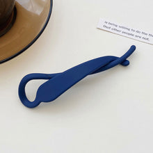 Load image into Gallery viewer, Simple and Fashionable Hair Cip Banana Clip Vertical Clip Resin Hair Clamp Hairpin Hair Accessory for Women Chic Updos