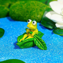 Load image into Gallery viewer, Lotus Frog Boat Ornament Sunken Landscape Frog Sculpture Cute Frog & Boat Aquarium Decor Novelty Aquarium Ornament for Home