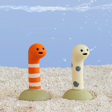 Load image into Gallery viewer, Cartoon Cute Sea Eel Aquarium Decoration Resin Mini Landscape Ornament Funny Underwater Decor Miniature Figurine Unique Aquarium Ornament