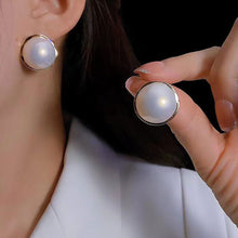 Load image into Gallery viewer, Fashionable Large Pearl Stud Earrings Alloy Ear Stud Jewelry Accessory French Retro Earrings For Women Party Gift