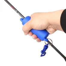 Load image into Gallery viewer, 1PC Portable Silicone Arrow Puller With Carabiner Anti-Slip Tear-Resistant For Recurve and Compound Bows Universal Arrow Remover Tool