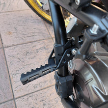 Load image into Gallery viewer, 2Pcs Folding Motorcycle Modification Front Footpeg Set for BMW R1250GS R1200GS GS ADV Adventure LC F800 GS S1000XR F750GS F850GS C400X Mount Footpeg Upgrade Accessories