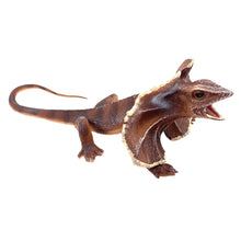 Load image into Gallery viewer, Realistic Lizard Statue Green Iguana Frilled Monitor Lizard Collectible Desktop Display Educational Tool For Kids Animal Enthusiasts Science Classroom