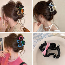 Load image into Gallery viewer, 1Pc Fashion Dog Hair Clips Cute Puppy Contrast Color Scratching Clip High-End Painted Hair Accessories For Women