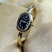 Load image into Gallery viewer, Bathtub Bracelet Watch Roman Numerals Oval Quartz Watch Retro Women's Watches Gold Watch Small Dial Light Luxury Watch