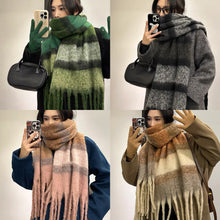 Load image into Gallery viewer, Winter Korean Style Women's Scarf High-End Thickened Warm Scarf Neck Warmer Thick Neckerchief Accessories