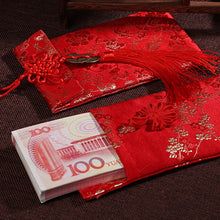 Load image into Gallery viewer, Wedding Red Envelopes Brocade Red Envelopes New Year Birthday Red Packet Knot Button Jade Pendant Red Packet