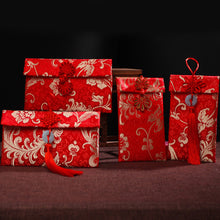 Load image into Gallery viewer, Wedding Red Envelopes Brocade Red Envelopes New Year Birthday Red Packet Knot Button Jade Pendant Red Packet