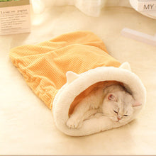 Load image into Gallery viewer, Thermal Cat Bed Winter Sleeping Bag for Cats Burrow Design Snug Hideaway Plush Warmth Cave For Kitty &Cats Pet Supplies House Pet Products