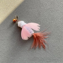Load image into Gallery viewer, Insect-shaped Feather Cat Toy Replacement Head DIY Replace Cat Teaser Stick Replacement Pendant Pet Toy Accessories For Cat Owners/Lovers