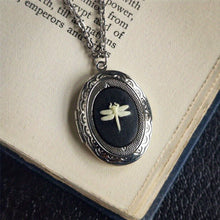Load image into Gallery viewer, New Fashion Retro Dragonfly Pendant Necklace Ladies Oval Collarbone Necklace Black Red Purple Niche Personalized Witch Jewelry Accessories