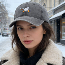 Load image into Gallery viewer, Goose Embroidery Baseball Cap Unisex Adjustable Solid Color Casual Fashion Trucker Couple Tide Caps