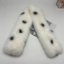 Load image into Gallery viewer, Korea Leopard Print Long Fur Scarfs Warm Plush Scarf Y2K Women Winter Padded Thickened Lengthened Faux Fur Shawl Outdoor Riding