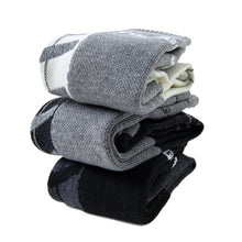 Load image into Gallery viewer, 1Pair Professional Ski Mountaineering Thermal Socks Anti-odor Anti-slip Thickened Long Tube Socks for Winter Snow Sports