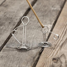 Load image into Gallery viewer, 10PCS Outdoor Camping Octopus Deck Ground Nails High Strength Tent Stakes Windproof Rope Buckle Retractable Spring Design