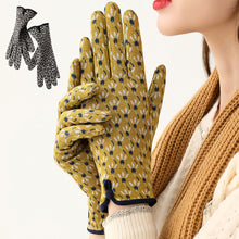 Load image into Gallery viewer, Women Autumn Winter Warm Touch Screen Thin Section Not Bloated Outdoor Cycling Drive Fashion Personality Leopard Elegant Gloves