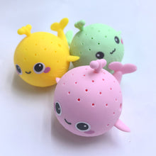 Load image into Gallery viewer, Soft Sponge Whale Bath Toy Water Absorbing Squeeze Stress Relief Toy Children Water Play Accessory