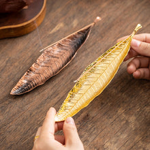 Load image into Gallery viewer, Fisherman Boat Shaped Incense Burne Incense Holder Retro Aromatherapy Ornament Creative Sandalwood Incense Insert Home Decoration