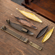 Load image into Gallery viewer, Fisherman Boat Shaped Incense Burne Incense Holder Retro Aromatherapy Ornament Creative Sandalwood Incense Insert Home Decoration