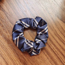 Load image into Gallery viewer, Retro Striped Preppy Style Hair Accessories Headbands Hair Hoop Colorful Diagonal Stripe Hair Accessories Gift