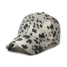 Load image into Gallery viewer, Unisex Leopard Printed Baseball Cap Breathable Adjustable Sun Protection Duckbill Cap For Outdoor Casual Accessories