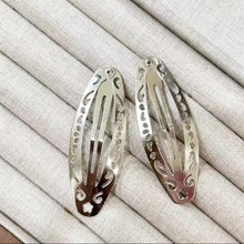 Load image into Gallery viewer, 4Pcs Vintage Y2K Geometric Hollowed Out Oval Metal Hair Clips Punk Side Hair Accessories For Women