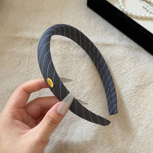 Load image into Gallery viewer, Stripe Fabric Headband Retro Gold Logo Fashion Hair Hoop Comfortable Temperament Hair Accessories For Women Girls