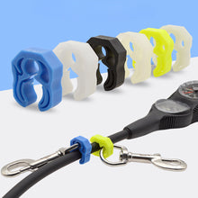 Load image into Gallery viewer, Luminous Quick Release Diving Pipe Clamp Hose Fixed Hook BCD Diving Accessories