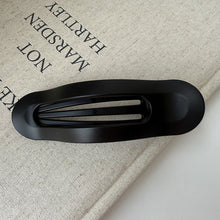 Load image into Gallery viewer, Korean Acetic Acid Leopard Long Hair Clip Spoon Spring Duckbill Clip Women Fashion Hair Accessories Headwear