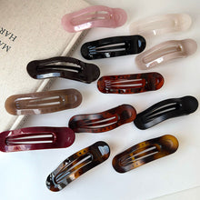 Load image into Gallery viewer, Korean Acetic Acid Leopard Long Hair Clip Spoon Spring Duckbill Clip Women Fashion Hair Accessories Headwear