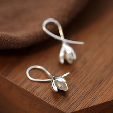 Load image into Gallery viewer, Copper Material Minimalist Magnolia Flower Stud Earrings Light Luxury Jewelry Daily Wear Accessories for Women